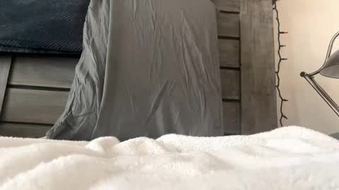 keepquietj online show from 20, 1, 2025