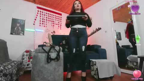 Snapshot of keila_j chatting on 13, 9, 2025 KEILA J online show from 13, 9, 2025