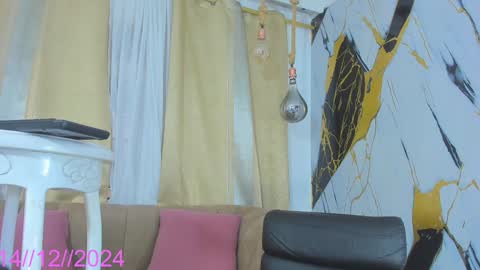 Snapshot of keila_mendoza chatting on 14, 12, 2024 Keila online show from 14, 12, 2024