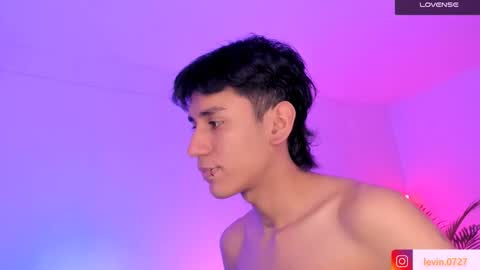 Alejandro Gonzalez online show from 2, 11, 2025