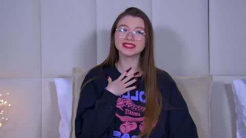 Keira online show from 5, 2, 2025