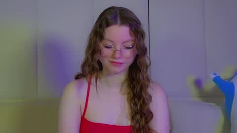 Keira online show from 8, 3, 2025