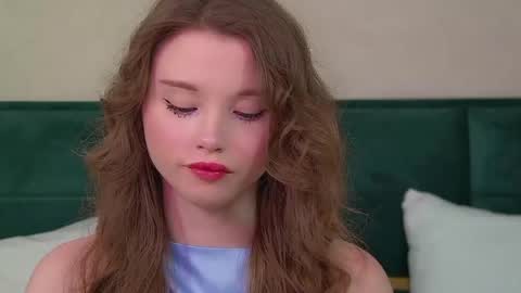 Snapshot of keiraace chatting on 24, 4, 2026 Keira online show from 24, 4, 2026