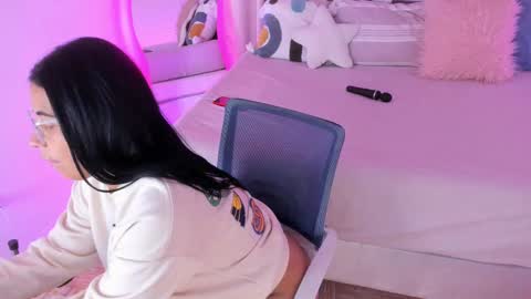 Keisy  online show from 15, 11, 2025