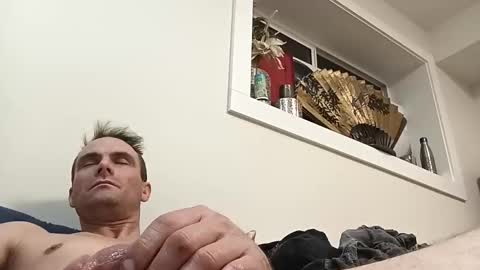 Snapshot of keithross1205 chatting on 25, 11, 2025 clyde online show from 25, 11, 2025