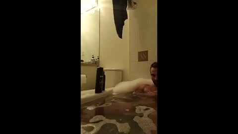 Snapshot of keithross1205 chatting on 16, 12, 2025 clyde online show from 16, 12, 2025