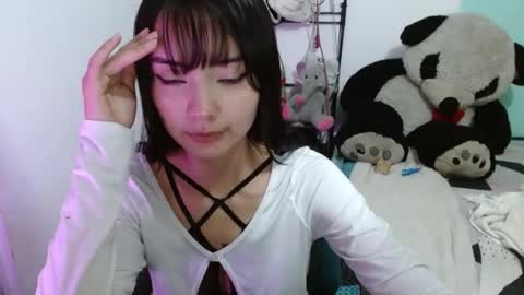 Snapshot of keity_russo03 chatting on 22, 10, 2025 annie rosse16 online show from 22, 10, 2025