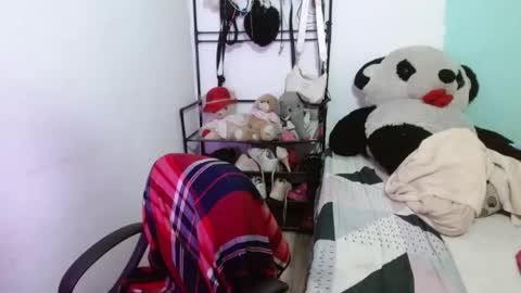 annie rosse16 online show from 17, 12, 2025