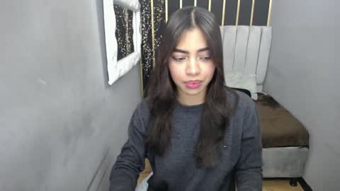  K E I Z Y  online show from 13, 12, 2024