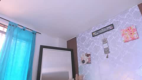 kelly__thomson online show from 12, 9, 2025