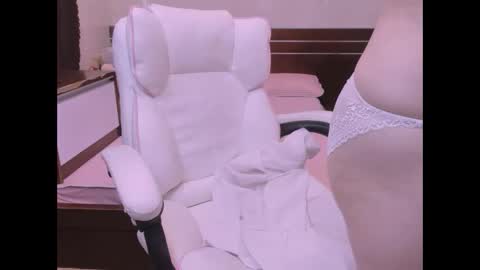 Kelly online show from 16, 4, 2026