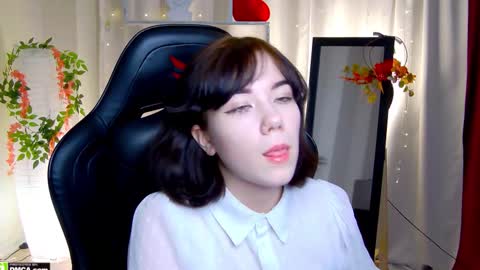 Kelly online show from 4, 11, 2025