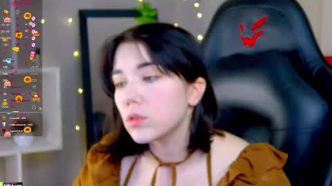 Kelly online show from 4, 12, 2025