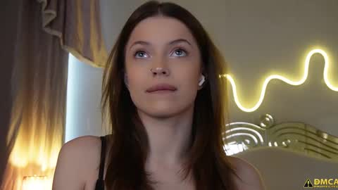 Snapshot of kelly_peachpiee chatting on 3, 2, 2026 Kelly online show from 3, 2, 2026