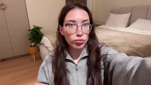 Snapshot of kellyberry__ chatting on 29, 9, 2025 Kelly online show from 29, 9, 2025