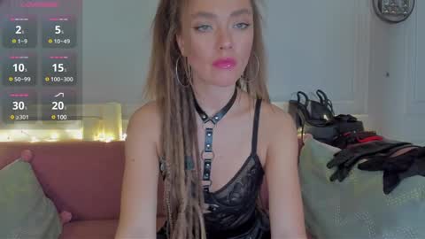 KellyFouler online show from 7, 2, 2025