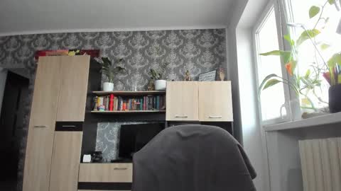 Monday - Friday  08 am - 3 pm GMT 3 online show from 5, 2, 2026