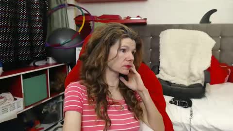 Snapshot of kellynumber chatting on 4, 2, 2025 kelly online show from 4, 2, 2025