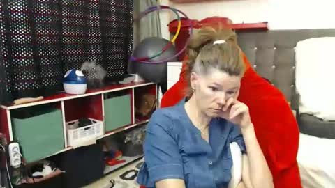 Snapshot of kellynumber chatting on 5, 2, 2025 kelly online show from 5, 2, 2025