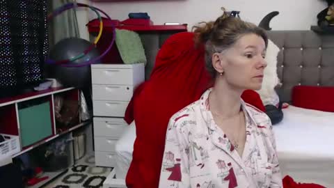 Snapshot of kellynumber chatting on 6, 2, 2025 kelly online show from 6, 2, 2025