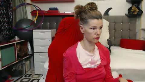 Snapshot of kellynumber chatting on 8, 2, 2025 kelly online show from 8, 2, 2025