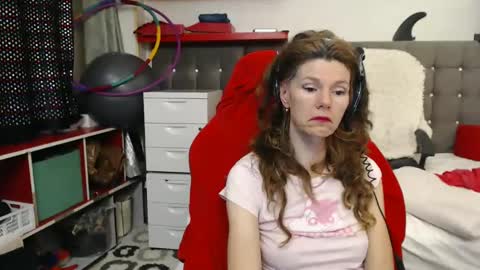 Snapshot of kellynumber chatting on 9, 2, 2025 kelly online show from 9, 2, 2025