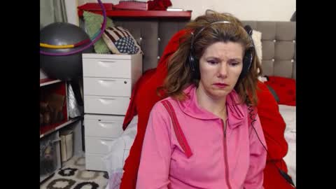 Snapshot of kellynumber chatting on 19, 2, 2025 kelly online show from 19, 2, 2025