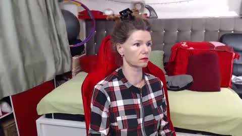 Snapshot of kellynumber chatting on 15, 10, 2025 kelly online show from 15, 10, 2025