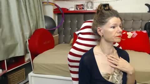 Snapshot of kellynumber chatting on 5, 11, 2025 kelly online show from 5, 11, 2025