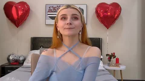 Kelly Stoneys online show from 2, 3, 2025