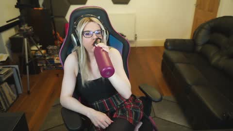 Snapshot of kelseycobalt chatting on 6, 12, 2024 kelseycobalt online show from 6, 12, 2024