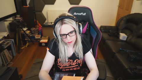 Snapshot of kelseycobalt chatting on 13, 12, 2024 kelseycobalt online show from 13, 12, 2024