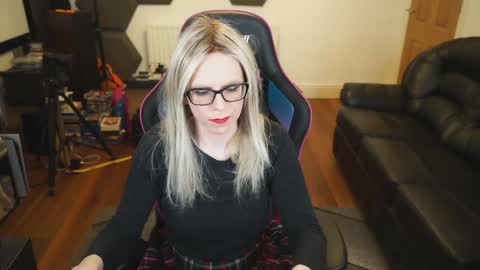 Snapshot of kelseycobalt chatting on 14, 12, 2024 kelseycobalt online show from 14, 12, 2024