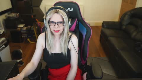 Snapshot of kelseycobalt chatting on 1, 1, 2025 kelseycobalt online show from 1, 1, 2025