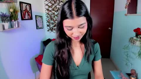 Snapshot of kendal_jenerr chatting on 27, 9, 2025 Carolina online show from 27, 9, 2025