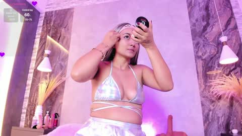 Snapshot of kendall97 chatting on 5, 2, 2025 Natty online show from 5, 2, 2025