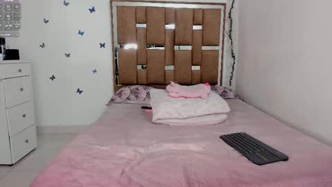 Snapshot of kendall_ewers chatting on 19, 2, 2026 Kendall ewers online show from 19, 2, 2026