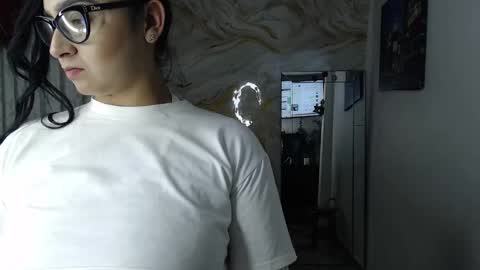 Snapshot of kendall_morry chatting on 13, 9, 2025 kendall online show from 13, 9, 2025