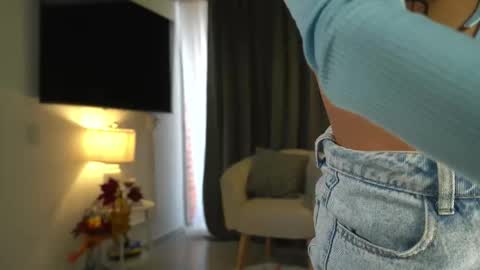 Snapshot of kendall_ruiiz chatting on 13, 11, 2025 Andrea online show from 13, 11, 2025