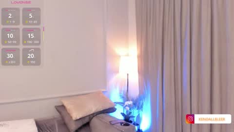 Snapshot of kendallbleer chatting on 5, 12, 2025 kendallbleer online show from 5, 12, 2025