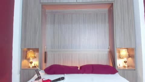 Kendal online show from 28, 1, 2025