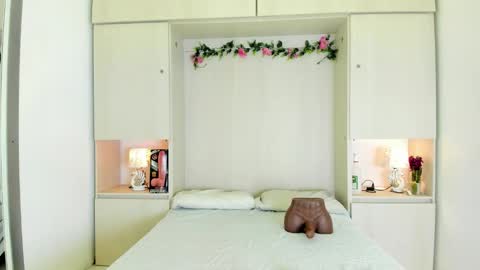 Kendal online show from 3, 2, 2026