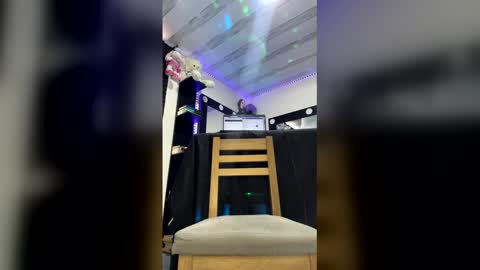 Kendall online show from 14, 4, 2026