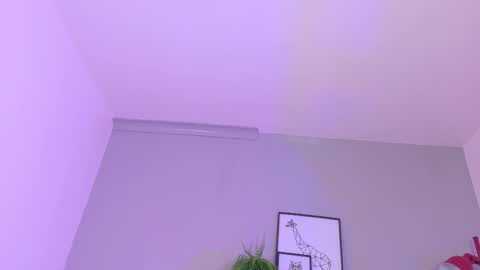   online show from 23, 10, 2025