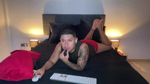 Snapshot of kende_tatt chatting on 30, 7, 2026 kende_tatt online show from 30, 7, 2026