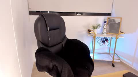 Snapshot of kendra_bennz_ chatting on 26, 11, 2025 kendra Benz online show from 26, 11, 2025