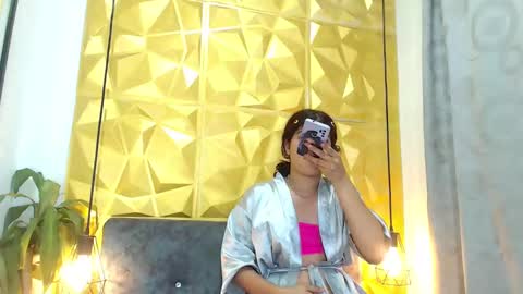 Snapshot of kendra_diaz chatting on 31, 1, 2025 K E N D R A online show from 31, 1, 2025