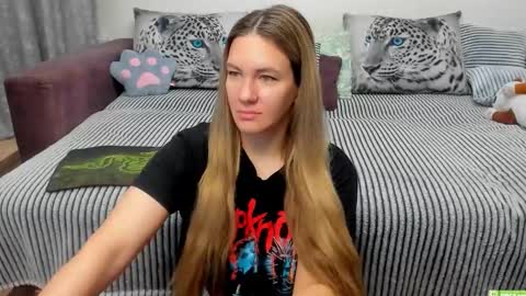 Snapshot of kendra_xx_ chatting on 27, 10, 2025 Kendra online show from 27, 10, 2025