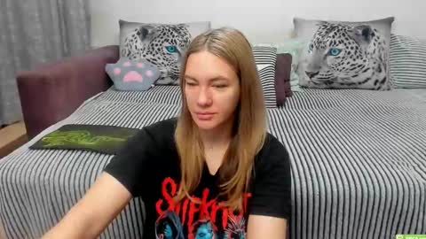Snapshot of kendra_xx_ chatting on 13, 11, 2025 Kendra online show from 13, 11, 2025