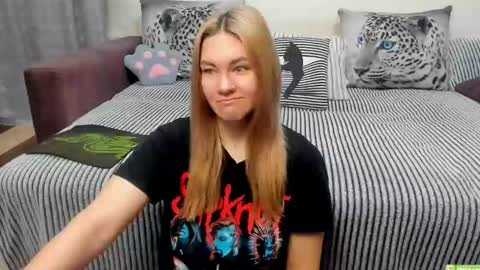 Snapshot of kendra_xx_ chatting on 30, 11, 2025 Kendra online show from 30, 11, 2025